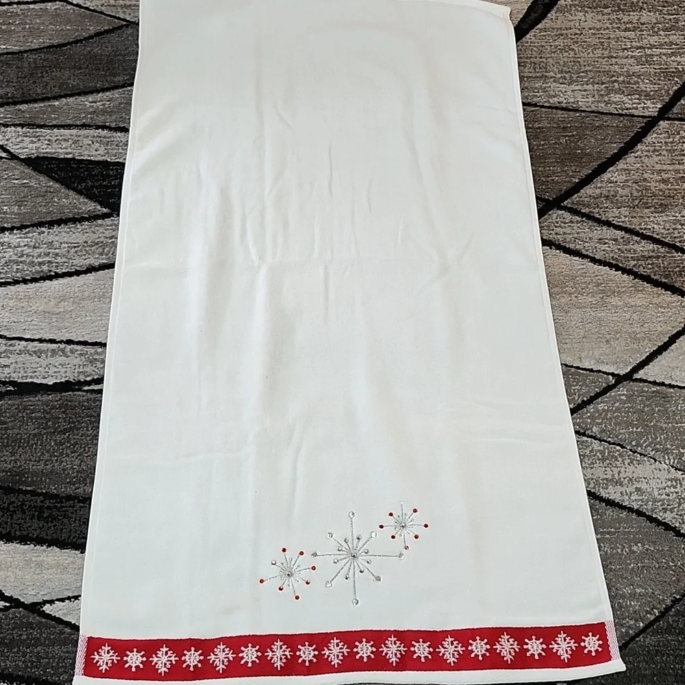 WISH FOR JOY EMBROIDERED RHINESTONES SNOWFLAKES 2-PC DISPLAY TOWEL SET
